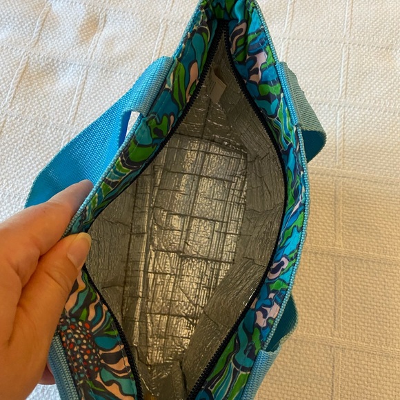 Lily Pulitzer Lunchbox - Picture 4 of 4